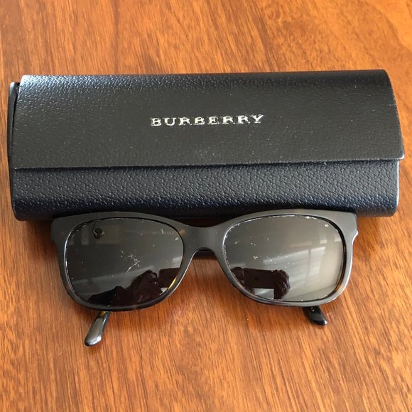 Burberry Dark Tortoise Shell Eyeglasses & Case